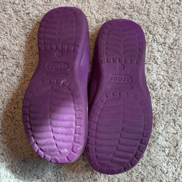 Men’s LSU Crocs - Picture 2 of 3